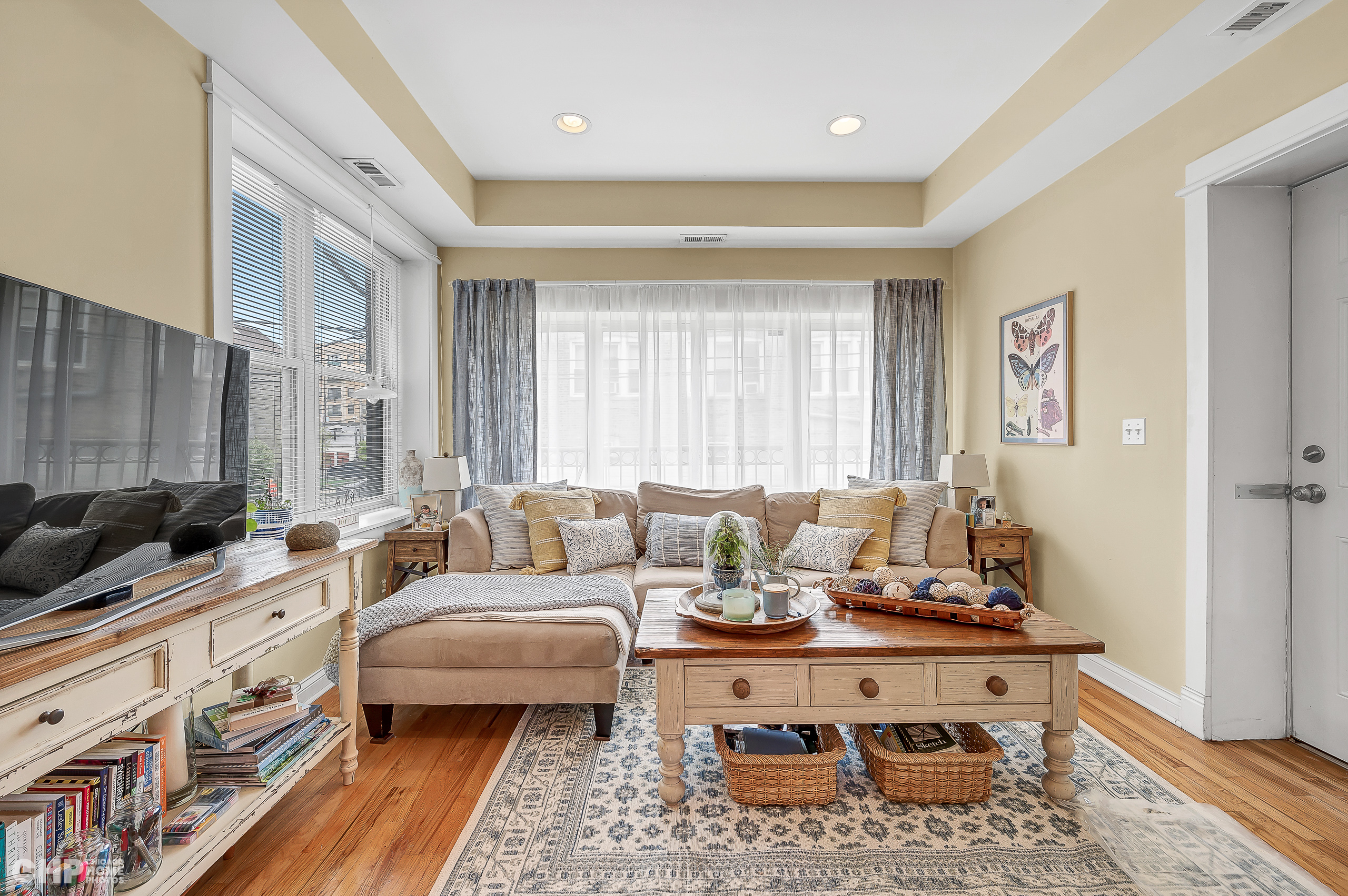 Property thumbnail image